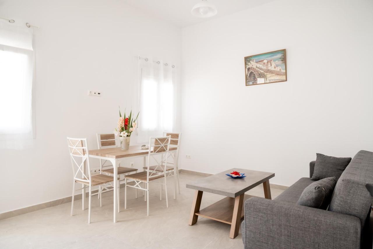 Spilia Apartments & Suites Mykonos Αγράρι Εξωτερικό φωτογραφία